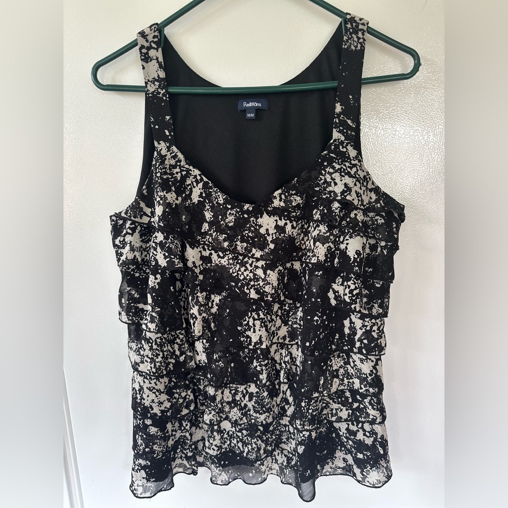 Reitmans Black and White Ruffled Graphic Tank Top